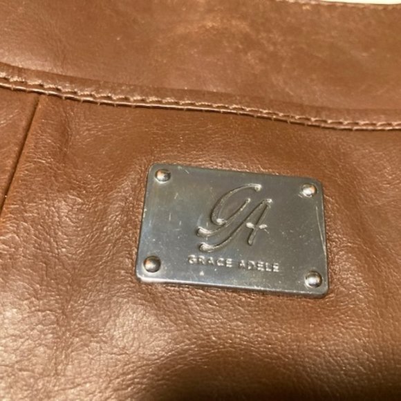 Grace Adele Brown Leather Hobo Style Designer Handbag - Picture 4 of 15